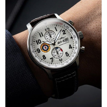 AVI-8 Hawker Hurricane Classic Chronograph, klassisches weißes Zifferblatt, Quarz AV-4011-01 Herrenuhr