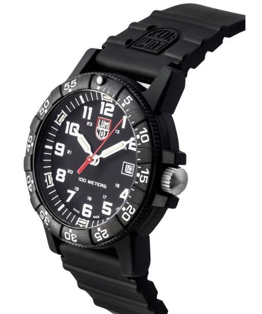 Luminox Leatherback SEA Turtle Giant Polyurethan-Armband, schwarzes Zifferblatt, Quarz XS.0321.L 100M Herrenuhr