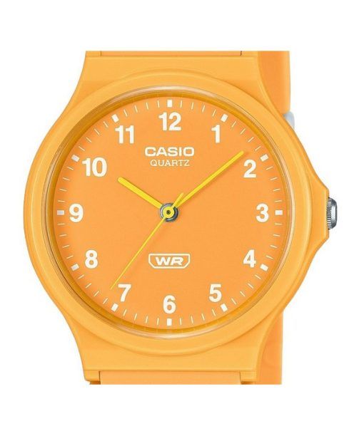 Casio POP Analoge Unisex-Armbanduhr aus biobasiertem Harz mit orangefarbenem Zifferblatt und Quarzwerk MQ-24B-9B