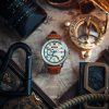 AVI-8 Hawker Hurricane Mckellar Dual Time, braun-beiges Lederarmband, cremefarbenes Zifferblatt, AV-4101-0C Quarz-Herrenuhr mit 