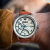 AVI-8 Hawker Hurricane Mckellar Dual Time, braun-beiges Lederarmband, cremefarbenes Zifferblatt, AV-4101-0C Quarz-Herrenuhr mit 