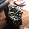 AVI-8 Dambuster Chadwick Meca-Quartz Waldgrünes Lederarmband Grünes Zifferblatt AV-4113-02 Herrenuhr